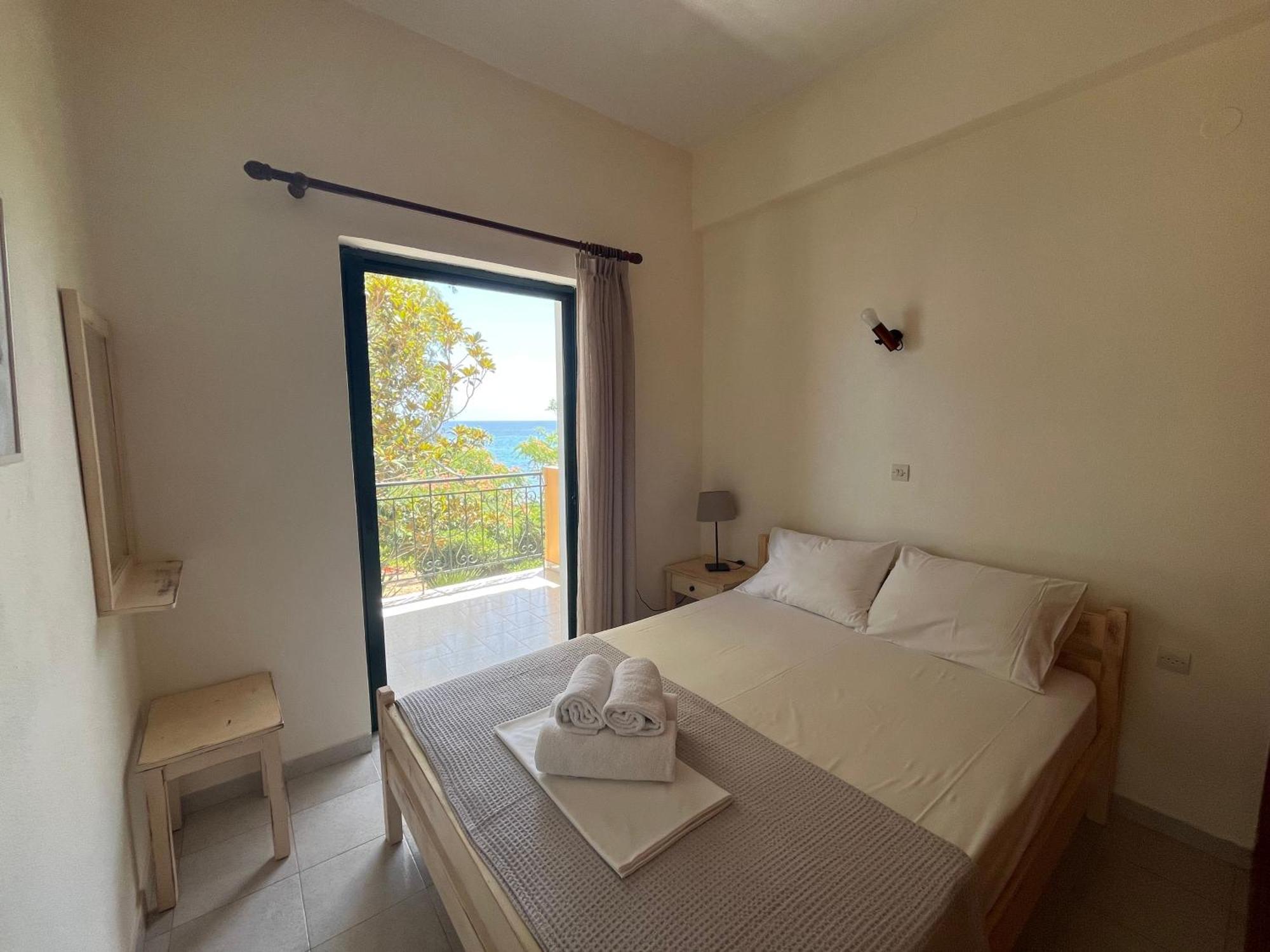 9 Muses Villas Chrani Exterior photo